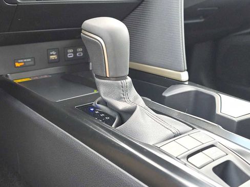 Certified 2026 Toyota Camry SE image 36