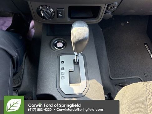 Used 2020 Nissan Frontier SV w/ SV Utility Package image 17