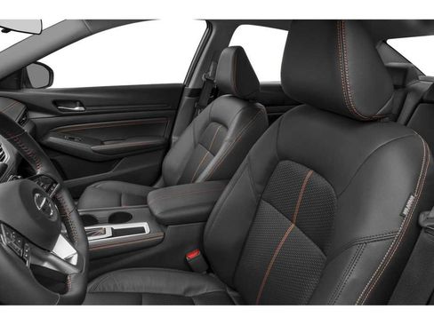 Used 2021 Nissan Altima 2.5 SR AWD/4WD image 6