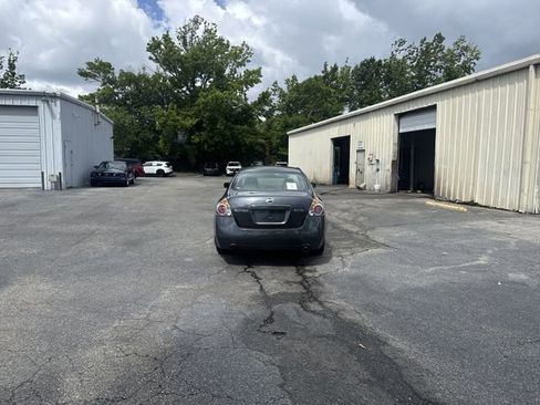 Used 2009 Nissan Altima 2.5 SL w/ SL Pkg FWD image 6