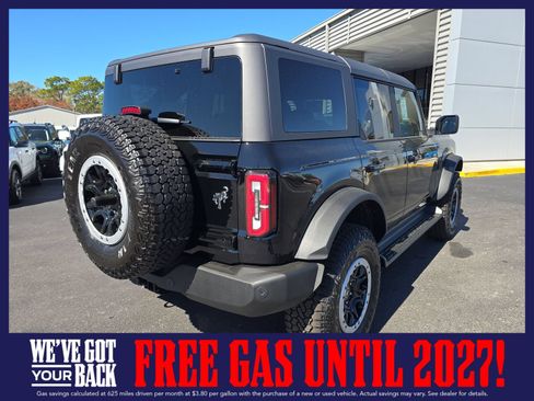 New 2025 Ford Bronco Outer Banks w/ Sasquatch Package AWD/4WD image 4