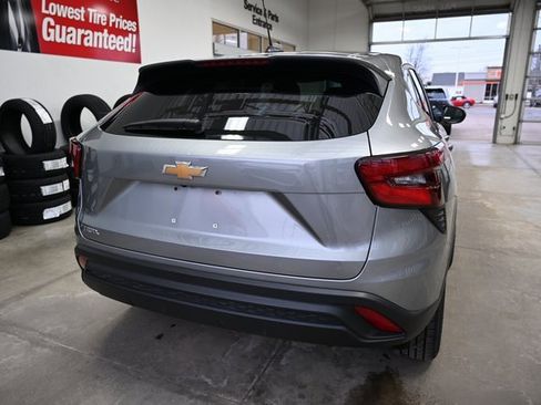 Used 2024 Chevrolet Trax LS image 6