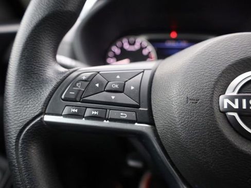 Used 2024 Nissan Sentra SV image 23