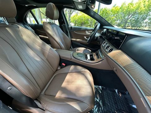 Used 2023 Mercedes-Benz E 350 4MATIC Sedan image 38