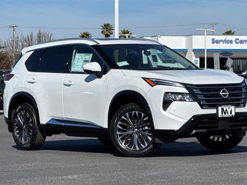 New 2026 Nissan Rogue Platinum AWD/4WD image 2
