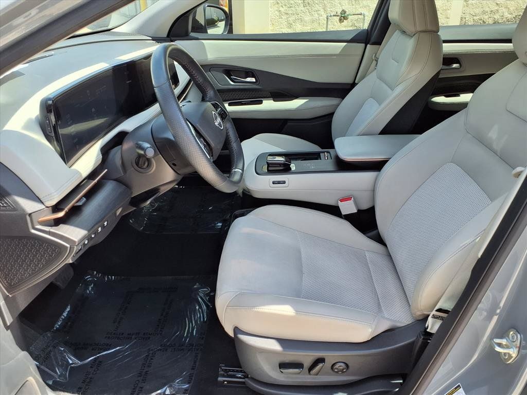Used 2024 Nissan Ariya AWD image 18