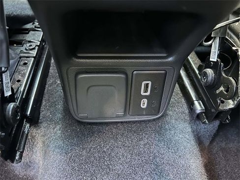 Used 2023 Chevrolet TrailBlazer RS w/ Sun and Liftgate Package image 13