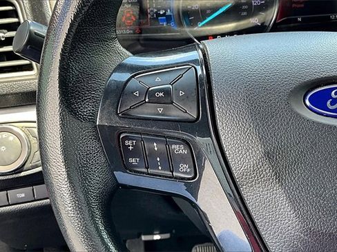 Used 2018 Ford Explorer XLT w/ Equipment Group 202A image 17