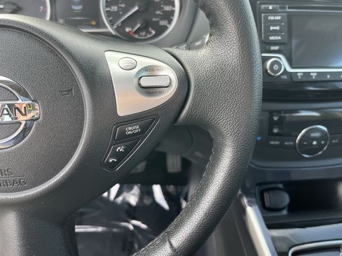 Used 2018 Nissan Sentra SR Turbo FWD image 21