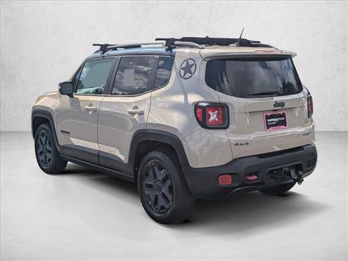 Used 2017 Jeep Renegade Trailhawk AWD/4WD image 8