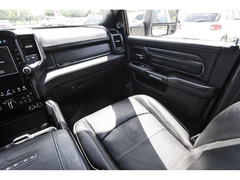 Used 2024 RAM 3500 Limited AWD/4WD image 13