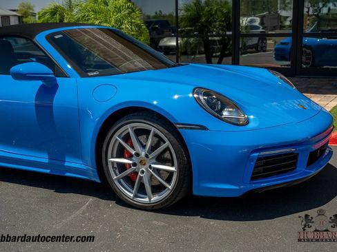 Used 2023 Porsche 911 AWD/4WD image 14