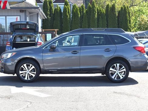 Used 2019 Subaru Outback 3.6R Limited AWD/4WD image 9