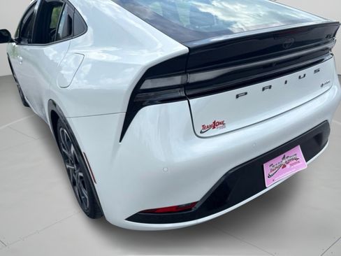 New 2026 Toyota Prius Plug-In Hybrid FWD image 30