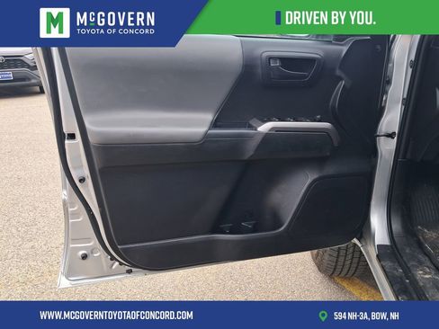 Used 2023 Toyota Tacoma SR5 AWD/4WD image 10