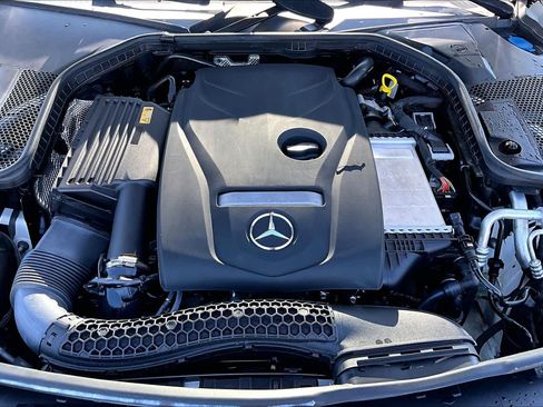 Used 2017 Mercedes-Benz C 300 4MATIC Sedan image 31