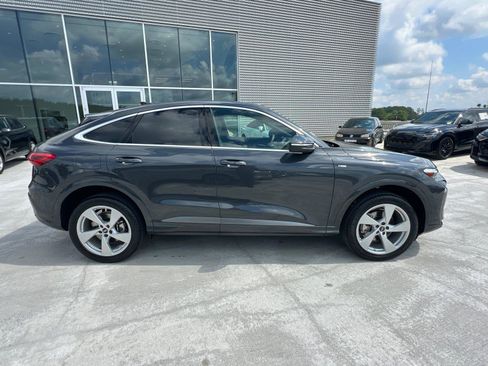 Certified 2025 Audi Q5 Premium Plus w/ Premium Plus AWD/4WD image 4