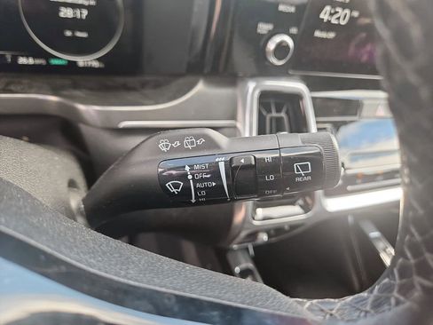 Used 2023 Kia Sorento SX FWD image 18