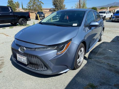 Used 2020 Toyota Corolla LE w/ Carpet Mat Package (TMS) FWD image 6