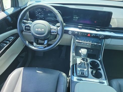 Used 2023 Kia Carnival SX Prestige FWD image 14