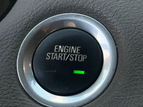 Used 2020 Cadillac XT5 Premium Luxury FWD image 33