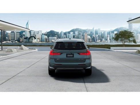 New 2026 BMW X1 xDrive28i w/ Technology Package AWD/4WD image 5