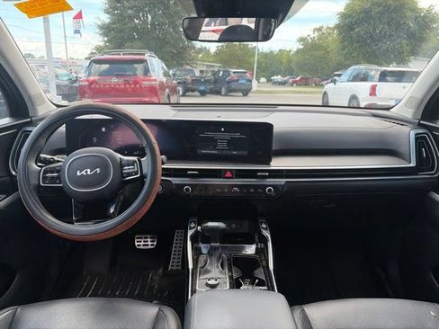 Used 2025 Kia Sorento SX FWD image 30
