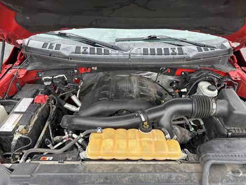 Used 2016 Ford F150 XLT AWD/4WD image 24