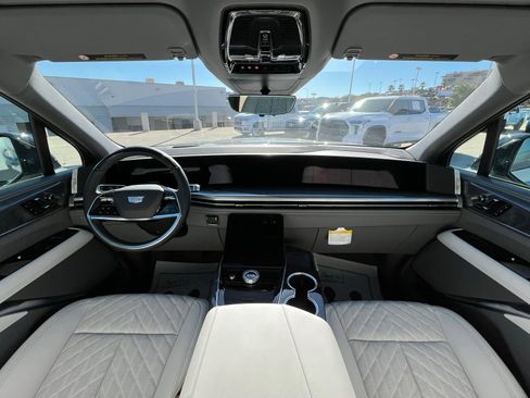 New 2026 Cadillac Escalade IQL Luxury image 10