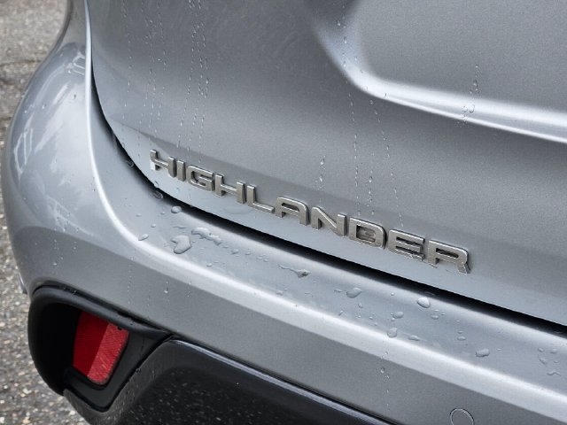 Used 2021 Toyota Highlander Limited AWD/4WD image 12