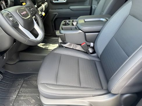 New 2026 GMC Sierra 1500 Elevation w/ Elevation Select Package AWD/4WD image 9