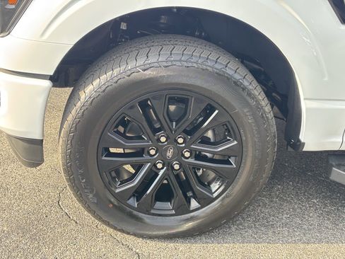 Used 2025 Ford F150 Lariat w/ Equipment Group 502A High image 14