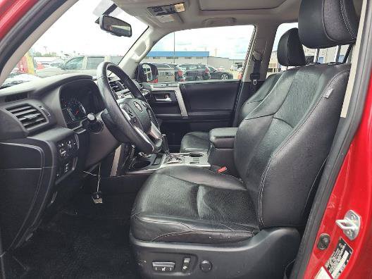 Used 2018 Toyota 4Runner Limited AWD/4WD image 3