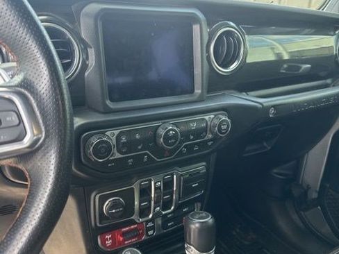 Used 2021 Jeep Wrangler Unlimited Rubicon w/ Trailer Tow Package image 15