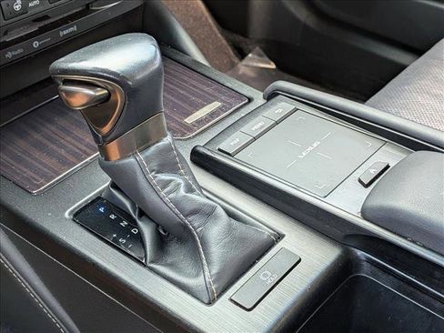 Used 2019 Lexus ES 350 w/ Luxury Package image 12