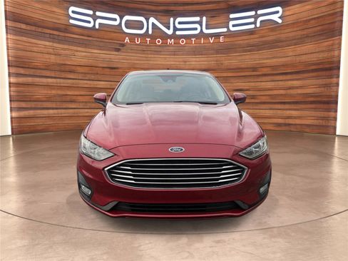 Used 2020 Ford Fusion SE w/ Equipment Group 151A image 9