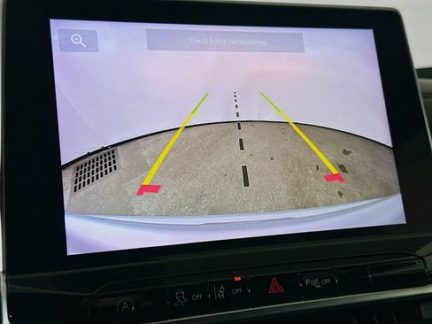 Used 2024 Jeep Compass Limited image 10