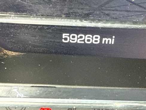 Used 2025 GMC Sierra 1500 SLT AWD/4WD image 13
