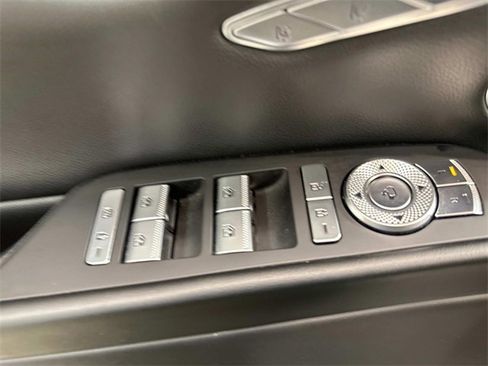 Used 2023 Genesis G80 2.5T image 22