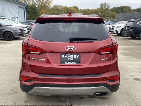 Used 2017 Hyundai Santa Fe Sport image 5