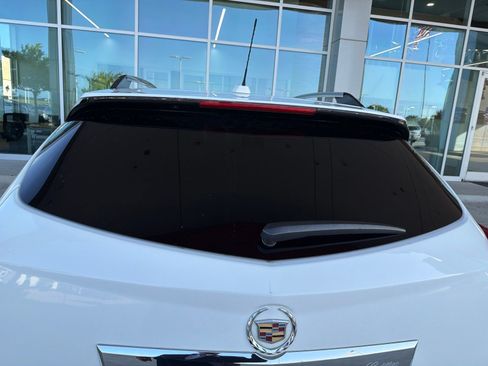 Used 2015 Cadillac SRX Luxury FWD image 7