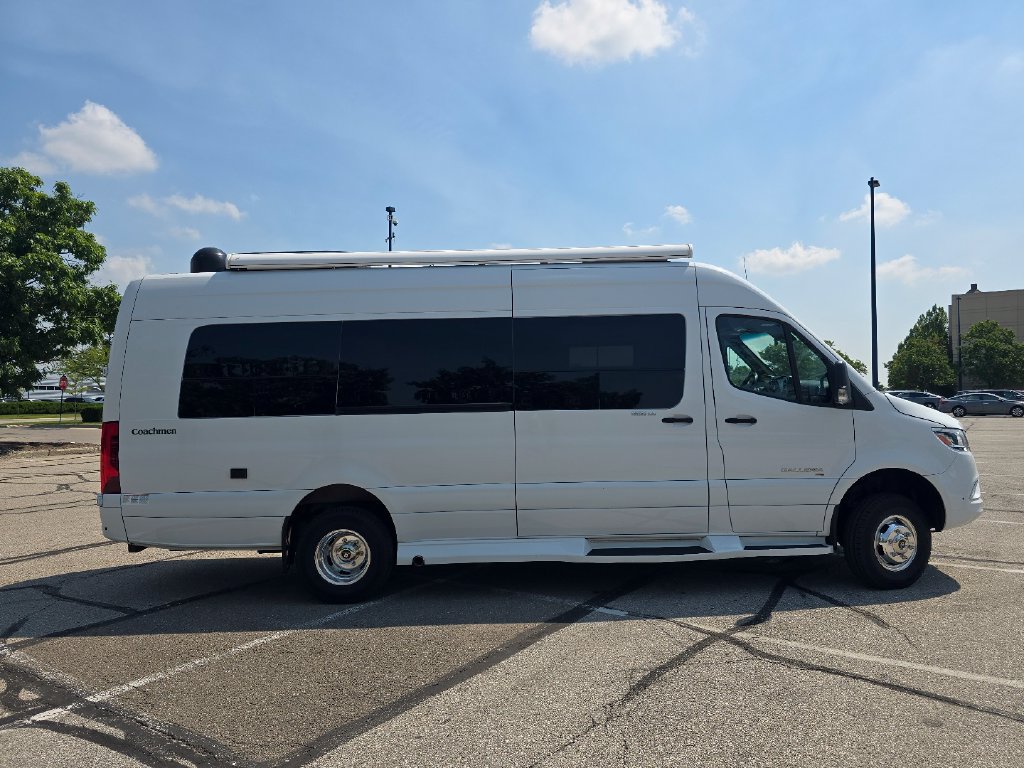 Used 2021 Mercedes-Benz Sprinter 3500 image 13