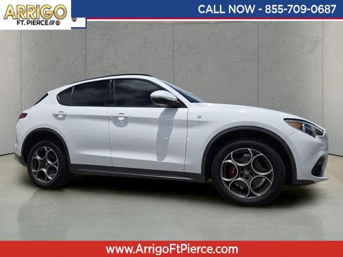 Used 2022 Alfa Romeo Stelvio Ti AWD/4WD image 1