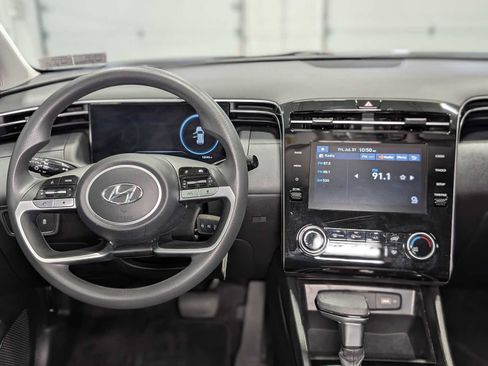 Used 2024 Hyundai Tucson SE AWD/4WD image 5