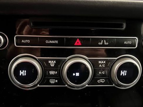 Used 2015 Land Rover Range Rover Supercharged image 38