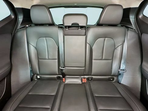Used 2024 Volvo XC40 B5 Plus AWD/4WD image 13
