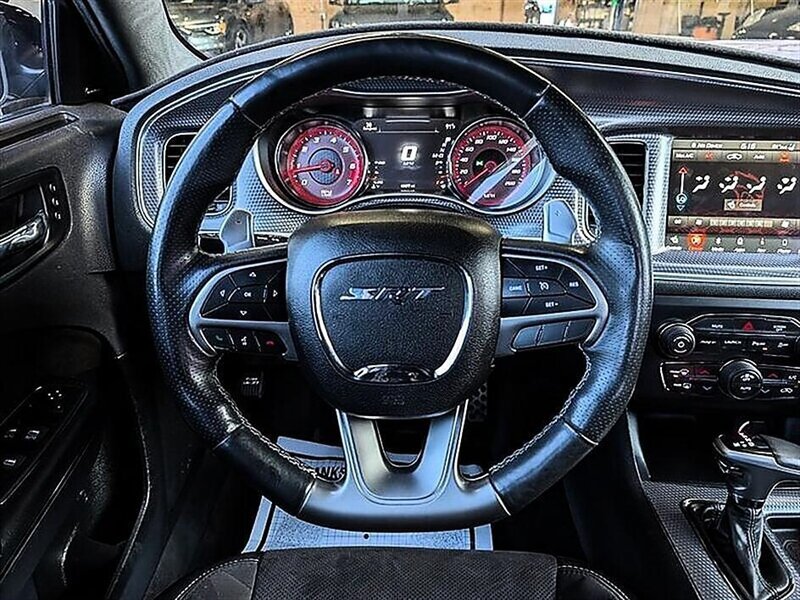 Used 2018 Dodge Charger SRT Hellcat w/ Harman/Kardon Audio Group RWD image 19