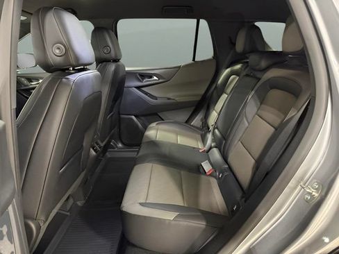 New 2026 Chevrolet Equinox LT w/ Convenience Package II FWD image 32