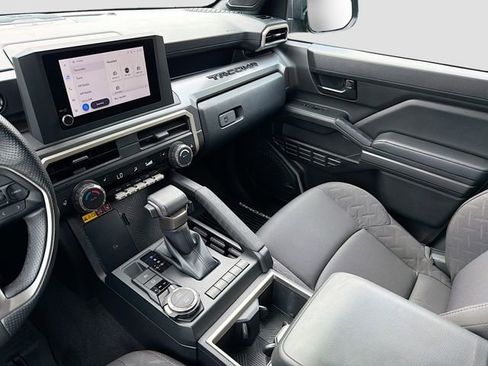 Used 2024 Toyota Tacoma SR5 AWD/4WD image 23