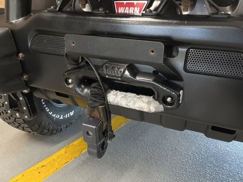 Used 2016 Jeep Wrangler Unlimited Rubicon w/ Connectivity Group AWD/4WD image 9